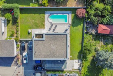 Villa moderne de 5,5 pièces avec piscine