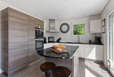 Maison avec vue panoramique sur le lac Léman à Jongny