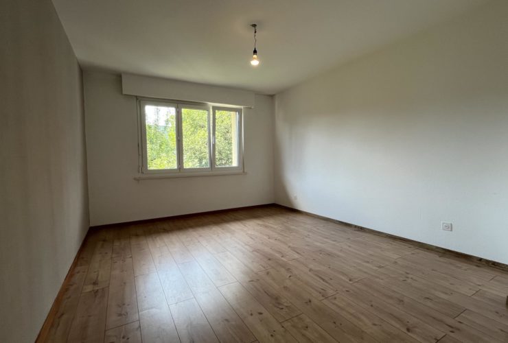 Appartement 3.5 pièces à Farvagny, dernier étage avec balcon