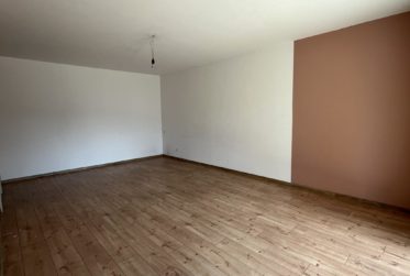 Appartement 3.5 pièces à Farvagny, dernier étage avec balcon