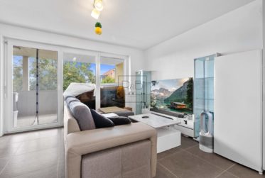Appartement moderne 3.5 pièces avec grand balconà Mossel (Ursy)