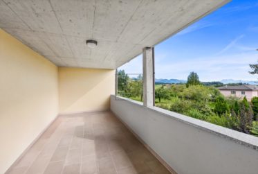 Appartement moderne 3.5 pièces avec grand balconà Mossel (Ursy)