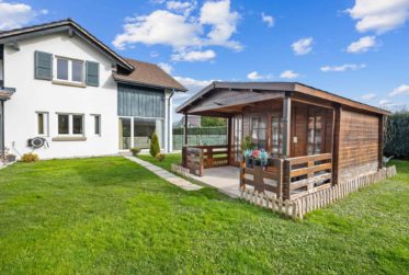 Maison individuelle de 10.5 pièces comprenant un 2.5 pièces indépendant à Riaz