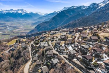 Magnifique chalet aux pieds des pistes