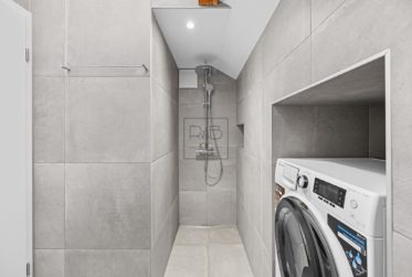 Loft rénové sous combles à Bulle