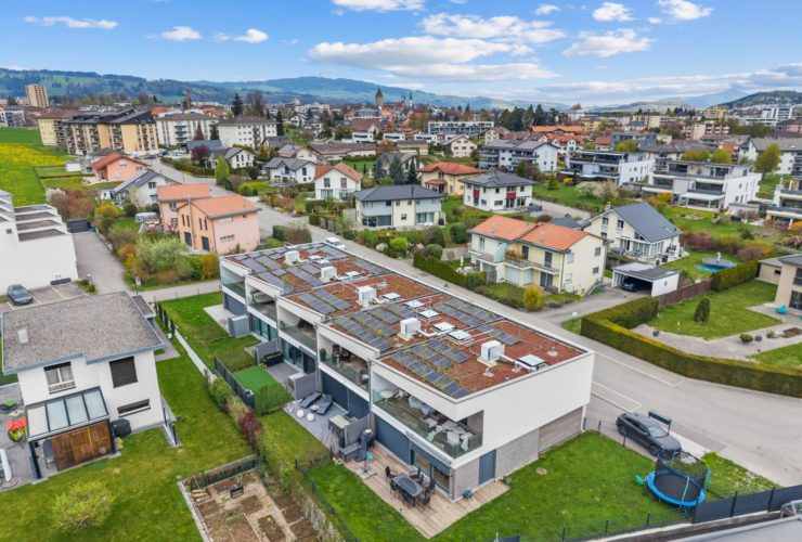Belle maison contiguë sise à La Tour-de-Trême